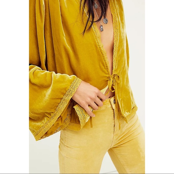 NWOT Free People velvet bell sleeve bed jacket - Picture 3 of 9